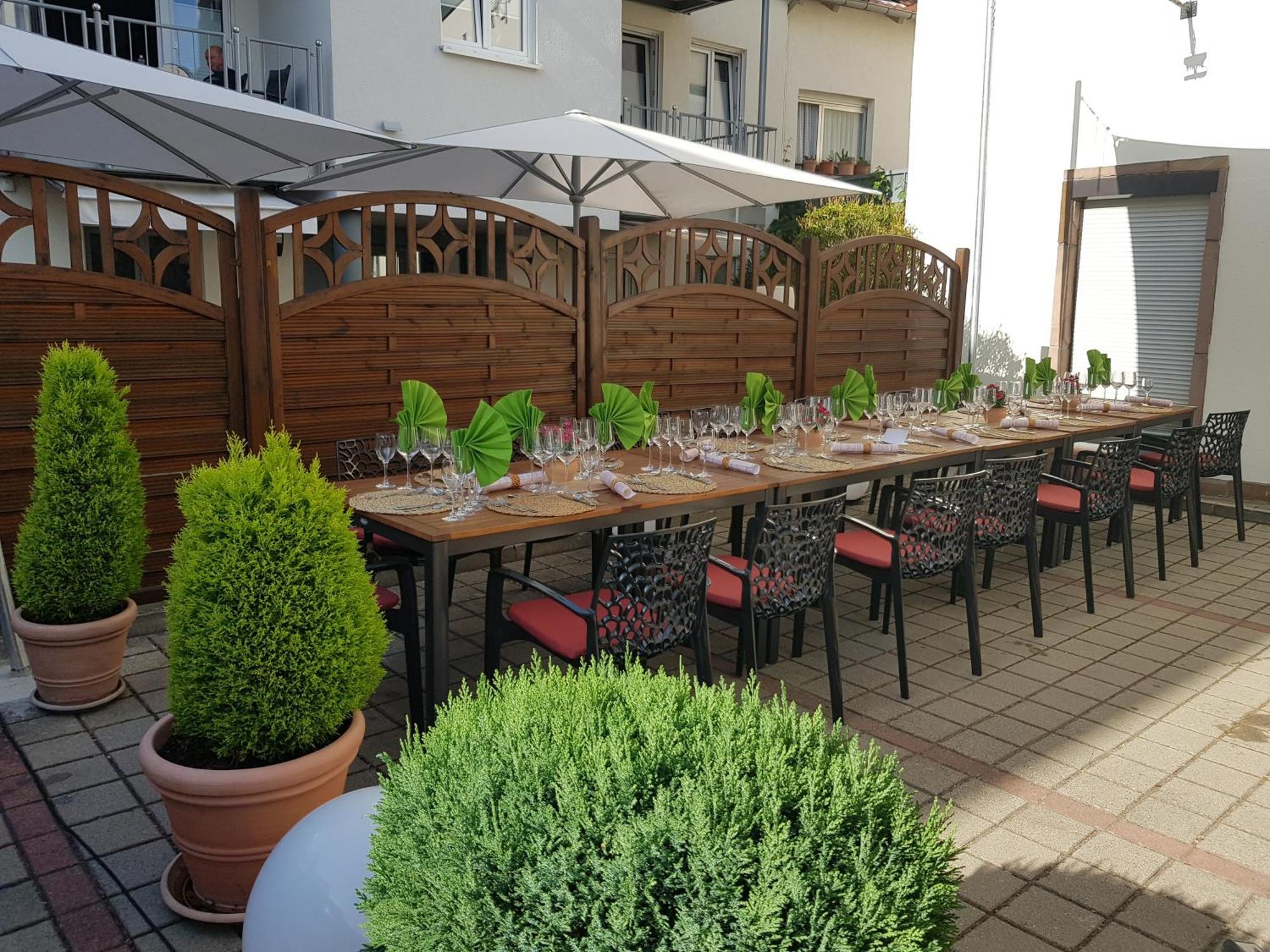 Hotel-Restaurant Pfaelzer Hof Еденкобен Екстериор снимка