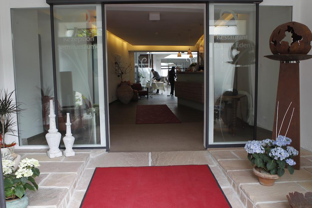 Hotel-Restaurant Pfaelzer Hof Еденкобен Екстериор снимка